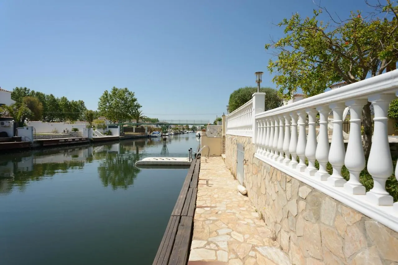 Casa Fluvia Villa Empuriabrava